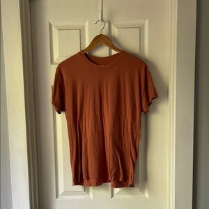 good hYOUman Rusty Brown Short Sleeve Tee